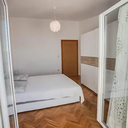 Mali Rat 10014d Appartement